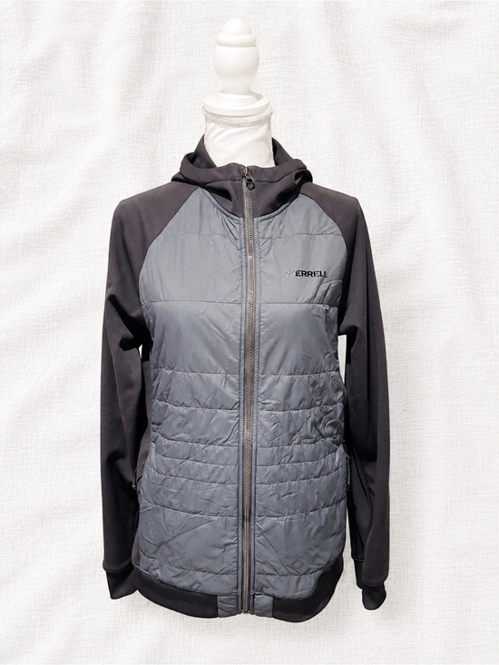 Merrell Jackets & Blazers - Merrell Women's Gray and Black Quilted Hybrid Hooded Jacket